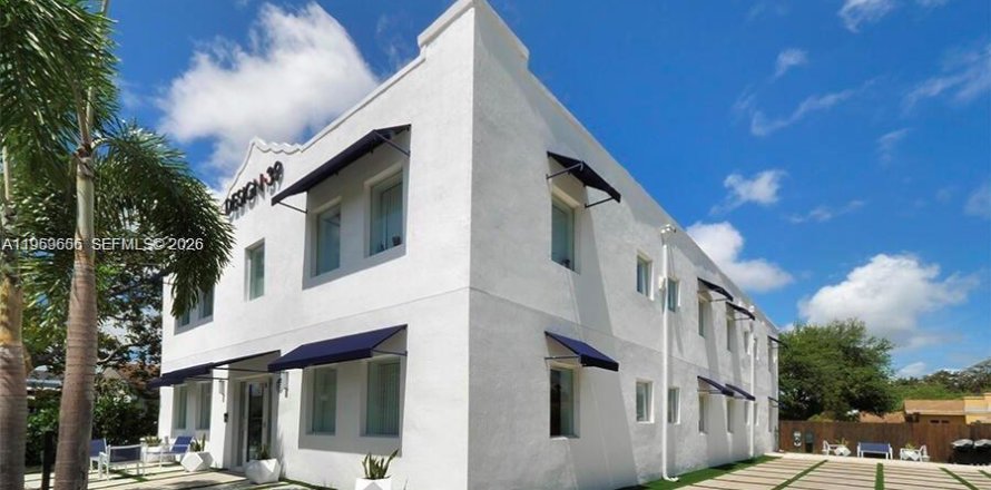 Apartment in Miami, Florida 1 bedroom, 495.63 sq.m. № 2040914