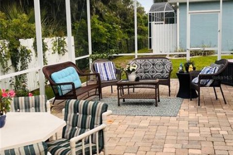 House in New Smyrna Beach, Florida 3 bedrooms, 181.9 sq.m. № 2109297 - photo 14