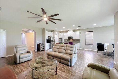 House in Ocoee, Florida 3 bedrooms, 193.05 sq.m. № 2203471 - photo 16