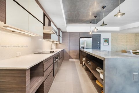 Купить кондоминиум в Майами-Бич, Флорида 3 спальни, 179.21м2, № 1949722 - фото 10