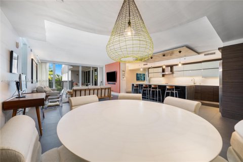 Купить кондоминиум в Майами-Бич, Флорида 3 спальни, 179.21м2, № 1949722 - фото 12