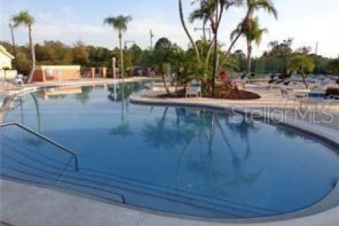 Townhouse in Davenport, Florida 1 bedroom, 27.87 sq.m. № 2237202 - photo 5