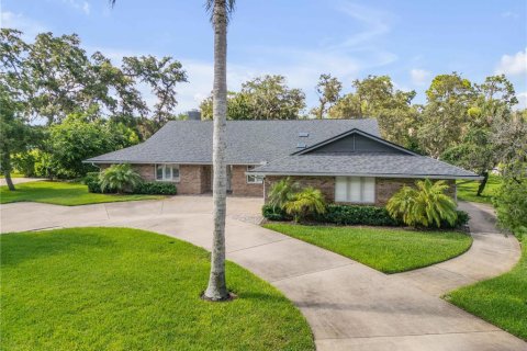 Villa ou maison à vendre à New Smyrna Beach, Floride: 3 chambres, 253.72 m2 № 1793193 - photo 8