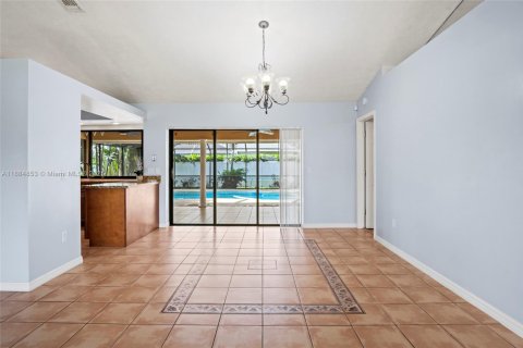 Villa ou maison à louer à Port St. Lucie, Floride: 3 chambres, 145.67 m2 № 1930379 - photo 13