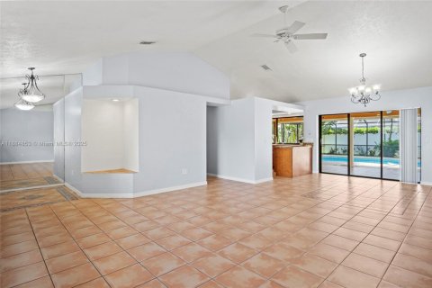 Villa ou maison à louer à Port St. Lucie, Floride: 3 chambres, 145.67 m2 № 1930379 - photo 12