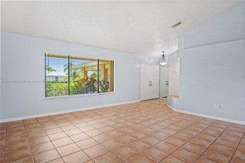 Villa ou maison à louer à Port St. Lucie, Floride: 3 chambres, 145.67 m2 № 1930379 - photo 21