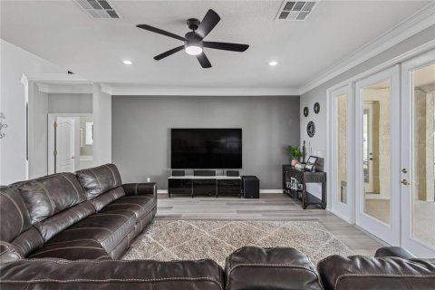 Villa ou maison à vendre à Sanford, Floride: 5 chambres, 361.58 m2 № 1761965 - photo 11