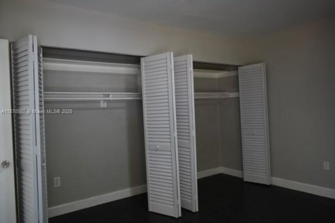 Copropriété à louer à North Miami, Floride: 1 chambre, 52.4 m2 № 1920147 - photo 15