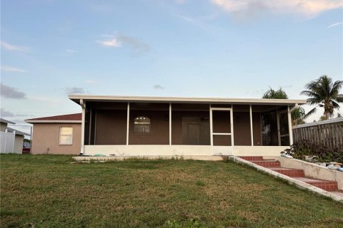 House in Bradenton, Florida 3 bedrooms, 154.87 sq.m. № 1803340 - photo 6