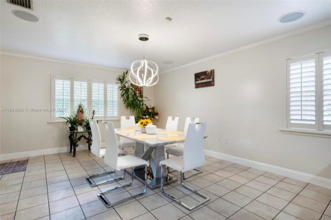 House in Homestead, Florida 4 bedrooms, 225.94 sq.m. № 1980877 - photo 7