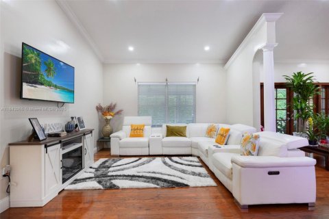 House in Homestead, Florida 4 bedrooms, 225.94 sq.m. № 1980877 - photo 3