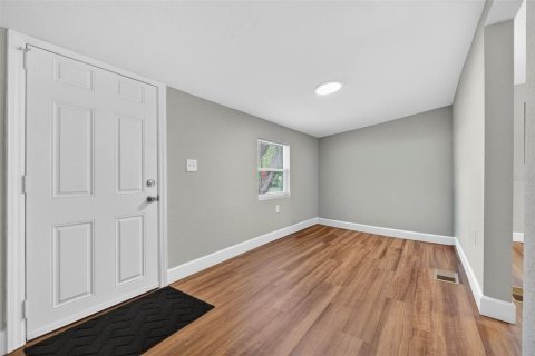House in Lake Wales, Florida 3 bedrooms, 177.26 sq.m. № 2105122 - photo 3