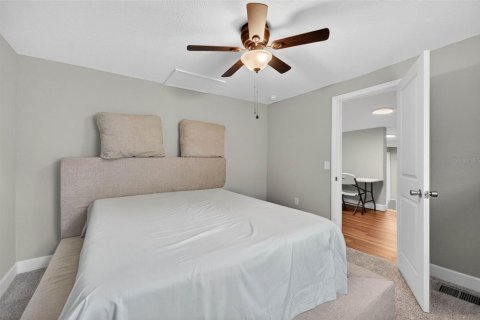 House in Lake Wales, Florida 3 bedrooms, 177.26 sq.m. № 2105122 - photo 9