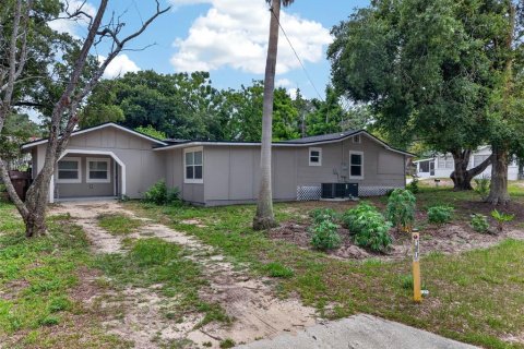 House in Lake Wales, Florida 3 bedrooms, 177.26 sq.m. № 2105122 - photo 18