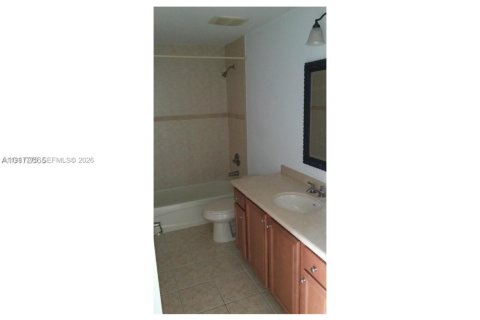 Condo in Miami, Florida, 2 bedrooms  № 2043161 - photo 3