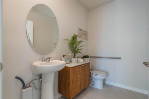 House in Lakeland, Florida 4 bedrooms, 154.68 sq.m. № 2419292 - photo 15