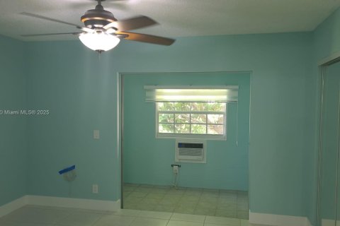 Снять в аренду кондоминиум в Уэст-Палм-Бич, Флорида 1 спальня, 52.95м2, № 1981512 - фото 14