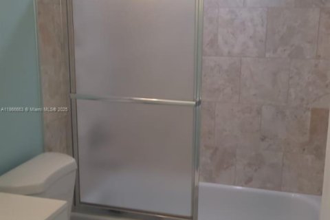 Снять в аренду кондоминиум в Уэст-Палм-Бич, Флорида 1 спальня, 52.95м2, № 1981512 - фото 21