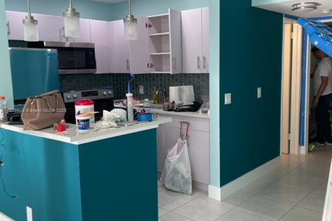 Снять в аренду кондоминиум в Уэст-Палм-Бич, Флорида 1 спальня, 52.95м2, № 1981512 - фото 6