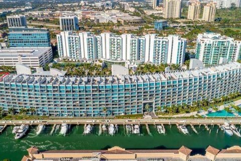 Condo in Aventura, Florida, 3 bedrooms  № 2082155