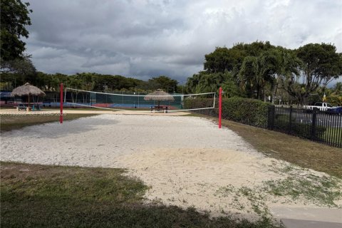 Villa ou maison à louer à Miami, Floride: 3 chambres, 190.64 m2 № 1996601 - photo 20