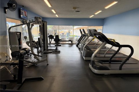 Villa ou maison à louer à Miami, Floride: 3 chambres, 190.64 m2 № 1996601 - photo 28