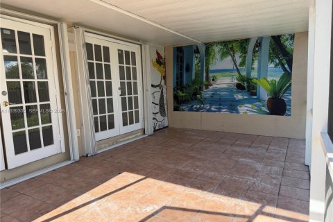 Villa ou maison à louer à Miami, Floride: 3 chambres, 190.64 m2 № 1996601 - photo 22