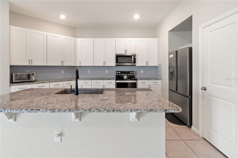 House in Winter Haven, Florida 3 bedrooms, 186.18 sq.m. № 1561883 - photo 10