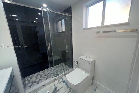 Condo in Hialeah, Florida, 3 bedrooms  № 2432553 - photo 27