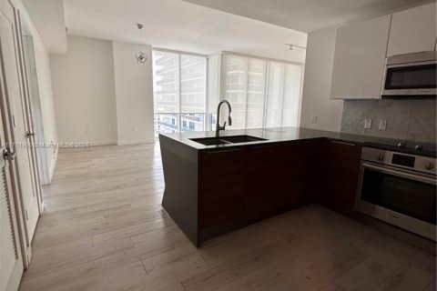 Condo in Miami, Florida, 2 bedrooms  № 1865461 - photo 19