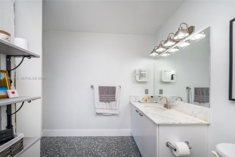 Copropriété à louer à Miami, Floride: 2 chambres, 93.83 m2 № 2001181 - photo 30