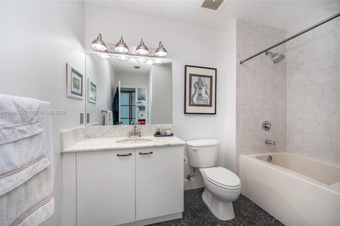 Copropriété à louer à Miami, Floride: 2 chambres, 93.83 m2 № 2001181 - photo 24