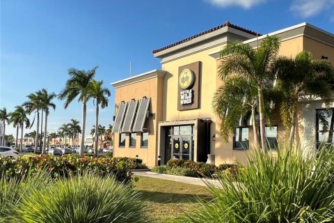 Купить земельный участок в Порт-Шарлотт, Флорида № 2223826 - фото 9