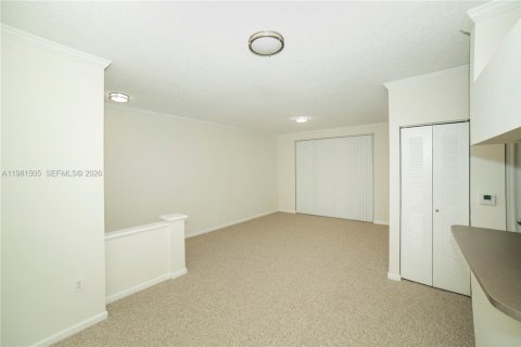 Condo in Sunny Isles Beach, Florida, 1 bedroom  № 2042970 - photo 3