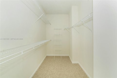 Condo in Sunny Isles Beach, Florida, 1 bedroom  № 2042970 - photo 19