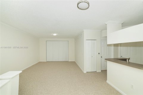Condo in Sunny Isles Beach, Florida, 1 bedroom  № 2042970 - photo 2