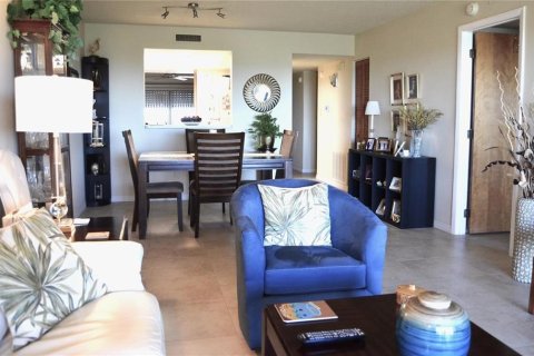 Condominio en venta en Saint Petersburg, Florida, 2 dormitorios, 118.91 m2 № 1899161 - foto 11