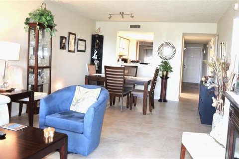 Condominio en venta en Saint Petersburg, Florida, 2 dormitorios, 118.91 m2 № 1899161 - foto 12