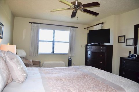 Condominio en venta en Saint Petersburg, Florida, 2 dormitorios, 118.91 m2 № 1899161 - foto 19