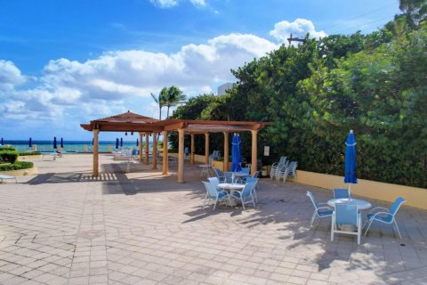 Condominio en venta en Palm Beach, Florida, 2 dormitorios, 129.6 m2 № 1092999 - foto 1