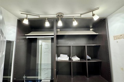 Copropriété à vendre à Miami Beach, Floride: 1 chambre, 63.64 m2 № 2004891 - photo 10