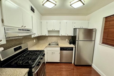 Copropriété à vendre à Miami Beach, Floride: 1 chambre, 63.64 m2 № 2004891 - photo 5