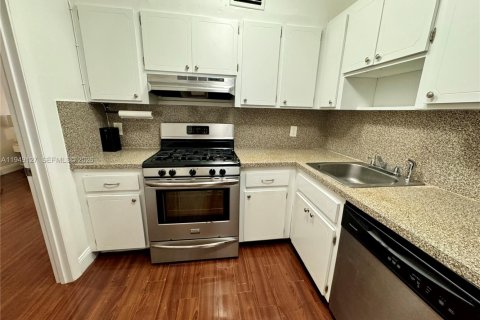 Copropriété à vendre à Miami Beach, Floride: 1 chambre, 63.64 m2 № 2004891 - photo 6