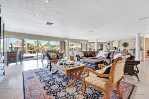 Villa ou maison à vendre à Fort Lauderdale, Floride: 3 chambres, 240.06 m2 № 1949576 - photo 11