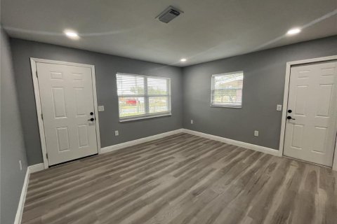 Villa ou maison à louer à Lake Wales, Floride: 2 chambres, 60.2 m2 № 2384028 - photo 8