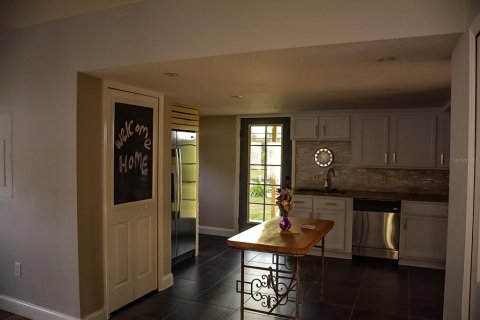 House in Winter Garden, Florida 3 bedrooms, 141.21 sq.m. № 1904482 - photo 4
