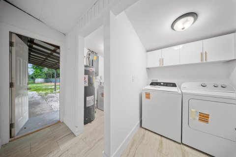 Купить виллу или дом в Стьюарт, Флорида 6 комнат, 156.26м2, № 2179152 - фото 26
