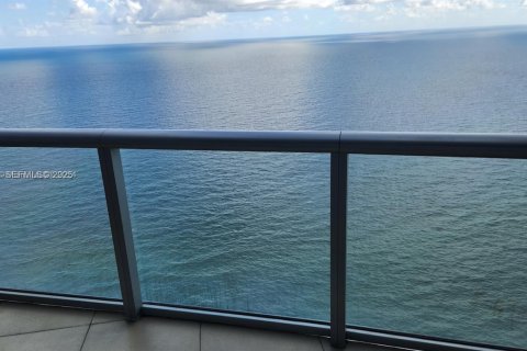 Снять в аренду кондоминиум в Санни-Айлс-Бич, Флорида 3 спальни, 179.02м2, № 2034259 - фото 13