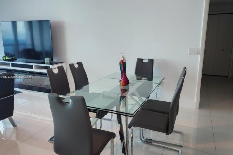 Снять в аренду кондоминиум в Санни-Айлс-Бич, Флорида 3 спальни, 179.02м2, № 2034259 - фото 11