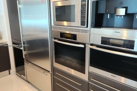 Снять в аренду кондоминиум в Санни-Айлс-Бич, Флорида 3 спальни, 179.02м2, № 2034259 - фото 9